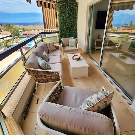 شقة New Elegant Sea And Pool Views In Cristianos *